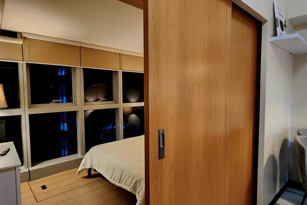Casa Antonio At Uptown Parksuites Tower One Bgc Маніла Екстер'єр фото