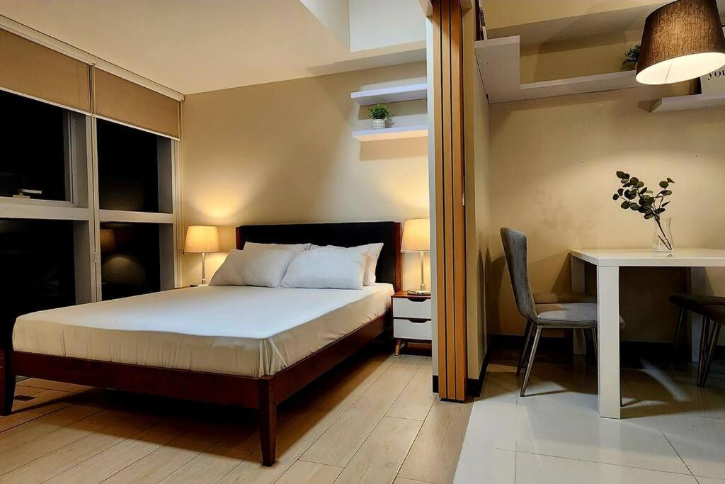 Casa Antonio At Uptown Parksuites Tower One Bgc Маніла Екстер'єр фото
