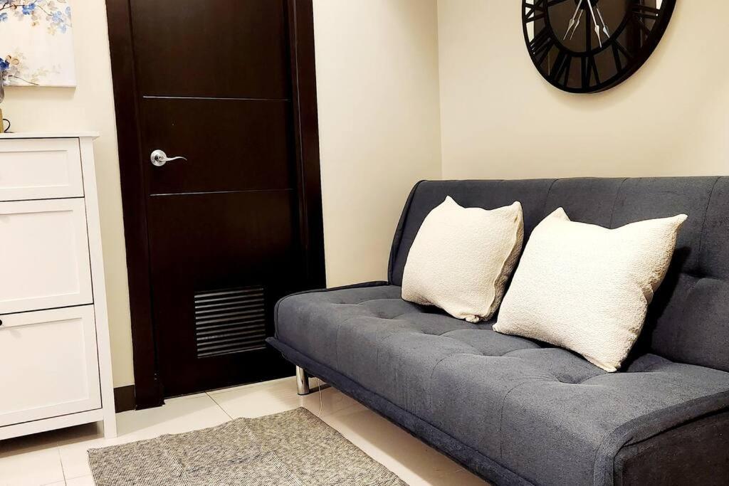 Casa Antonio At Uptown Parksuites Tower One Bgc Маніла Екстер'єр фото