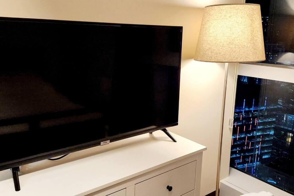 Casa Antonio At Uptown Parksuites Tower One Bgc Маніла Екстер'єр фото