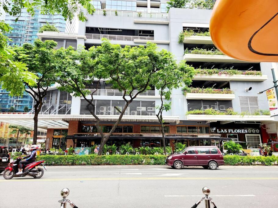 Casa Antonio At Uptown Parksuites Tower One Bgc Маніла Екстер'єр фото