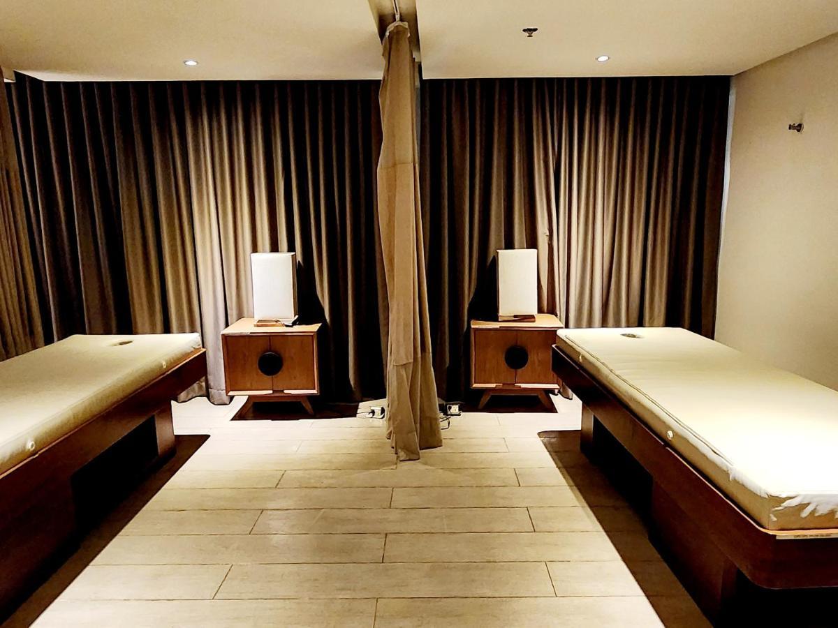 Casa Antonio At Uptown Parksuites Tower One Bgc Маніла Екстер'єр фото